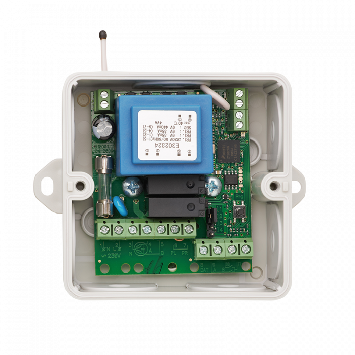 Приемник Radio 8615 с USB-stick